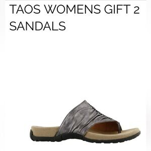 Taos Gift 2 pewter sandle with toe loop. Size 6. Worn once!